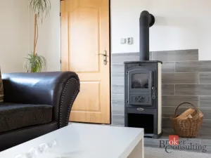 Prodej zemědělské usedlosti, Jinín, 254 m2