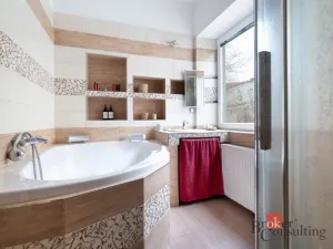 Prodej zemědělské usedlosti, Jinín, 254 m2