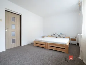 Prodej zemědělské usedlosti, Jinín, 254 m2