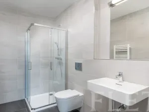 Pronájem rodinného domu, Praha - Jinonice, Nyklíčkova, 217 m2