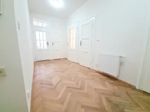 Pronájem bytu 3+kk, Praha - Bubeneč, Eliášova, 90 m2