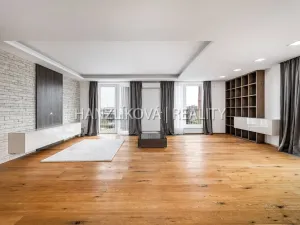 Prodej bytu 6+kk a větší, České Budějovice - České Budějovice 2, Volejbalistů, 303 m2