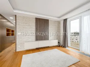 Prodej bytu 6+kk a větší, České Budějovice - České Budějovice 2, Volejbalistů, 303 m2