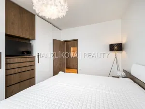 Prodej bytu 6+kk a větší, České Budějovice - České Budějovice 2, Volejbalistů, 303 m2