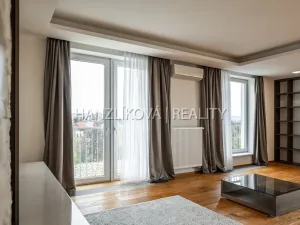 Prodej bytu 6+kk a větší, České Budějovice - České Budějovice 2, Volejbalistů, 303 m2