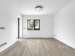 Pronájem bytu 2+kk, Praha - Šeberov, Na proutcích, 45 m2