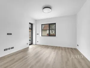 Pronájem bytu 2+kk, Praha - Šeberov, Na proutcích, 45 m2
