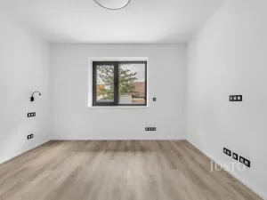 Pronájem bytu 2+kk, Praha - Šeberov, Na proutcích, 45 m2