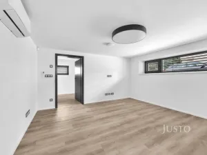 Pronájem atypického bytu, Praha - Šeberov, Na proutcích, 33 m2