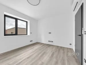 Pronájem bytu 4+kk, Praha - Šeberov, Na proutcích, 132 m2