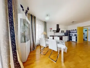 Prodej bytu 2+kk, Karlovy Vary, Libušina, 72 m2