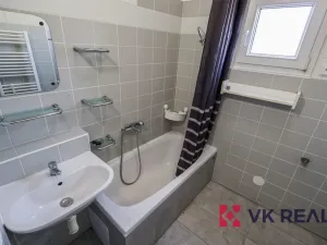 Pronájem bytu 2+kk, Praha - Břevnov, Bělohorská, 44 m2