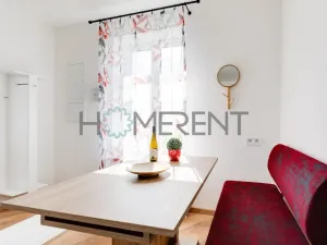 Pronájem bytu 2+1, Praha - Malešice, Bakalářská, 40 m2