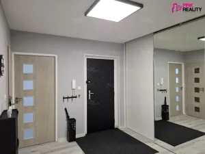 Pronájem bytu 3+1, Hradec Králové - Slezské Předměstí, Bratří Štefanů, 73 m2