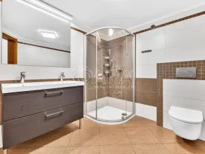 Prodej ubytování, Mikulov, Gagarinova, 712 m2