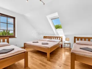 Prodej ubytování, Mikulov, Gagarinova, 712 m2