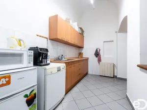 Pronájem kanceláře, Kolín, Karlovo náměstí, 193 m2