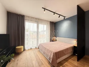 Pronájem bytu 1+kk, Praha - Karlín, Křižíkova, 32 m2