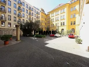 Pronájem bytu 5+1, Praha - Smíchov, Štefánikova, 168 m2