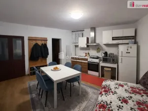 Pronájem bytu 2+kk, Praha - Kobylisy, Zenklova, 55 m2
