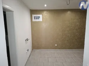 Pronájem obchodního prostoru, Vlachovo Březí, náměstí Svobody, 50 m2