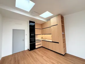 Pronájem bytu 2+kk, Brno - Židenice, Kuklenská, 49 m2