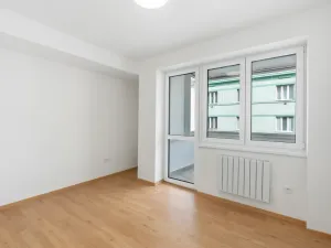 Prodej bytu 3+kk, Praha - Vysočany, Novovysočanská, 73 m2