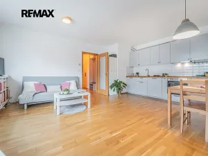 Pronájem bytu 2+kk, Praha - Libeň, Davídkova, 51 m2