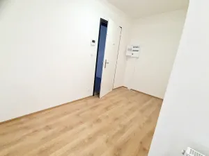 Pronájem bytu 2+kk, Praha - Dolní Chabry, Do rybníčků, 62 m2