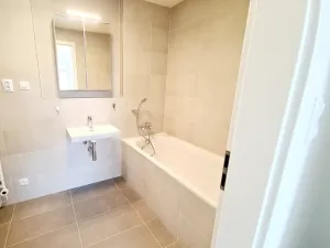 Pronájem bytu 2+kk, Praha - Dolní Chabry, Do rybníčků, 62 m2