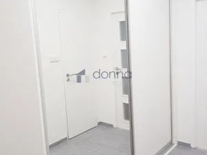 Pronájem bytu 3+kk, Praha, Oravská, 54 m2