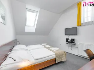 Prodej restaurace, Rychnov nad Kněžnou, Staré náměstí, 597 m2