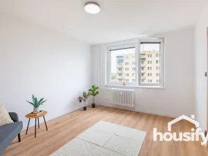 Prodej bytu 3+1, Znojmo, Dukelských bojovníků, 72 m2