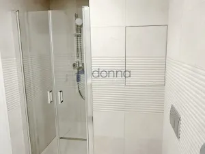 Pronájem bytu 1+kk, Praha, Poděbradská, 32 m2
