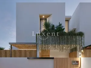 Prodej vily, Tumbakbayuh, Indonésie, Jalan Raya Tumbak Bayuh, 144 m2