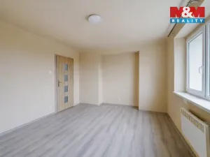 Prodej bytu 3+1, Mariánské Lázně - Úšovice, Ke Kasárnům, 63 m2