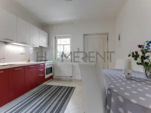 Pronájem bytu 1+1, Praha - Smíchov, Plzeňská, 45 m2