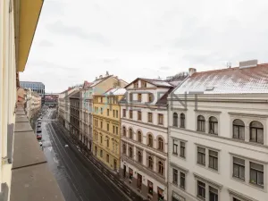 Pronájem bytu 1+1, Praha - Smíchov, Plzeňská, 45 m2