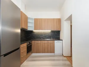 Prodej bytu 2+kk, Brno - Jehnice, náměstí 3. května, 73 m2