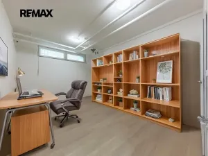 Prodej kanceláře, Praha - Střížkov, Děčínská, 45 m2