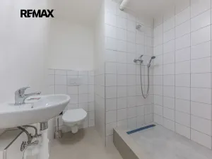 Prodej bytu 2+kk, Praha - Střížkov, Děčínská, 45 m2