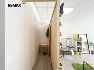 Pronájem obchodního prostoru, Praha - Vinohrady, Vinohradská, 31 m2