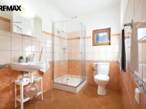 Prodej rodinného domu, Kundratice, 770 m2