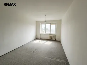 Pronájem bytu 2+1, Hradec Králové - Slezské Předměstí, třída SNP, 55 m2