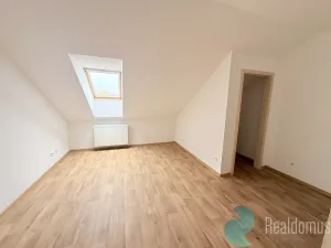 Pronájem bytu 2+kk, České Budějovice, Klaricova, 43 m2