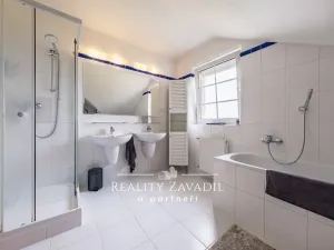 Pronájem rodinného domu, Popovičky, Na Skalce, 271 m2