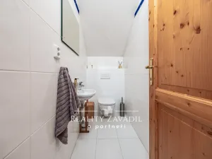 Pronájem rodinného domu, Popovičky, Na Skalce, 271 m2