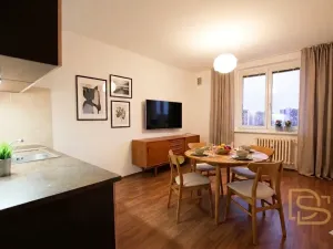 Pronájem bytu 2+kk, Brno - Židenice, Velkopavlovická, 43 m2