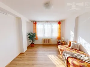 Prodej bytu 2+1, Jince, 59 m2