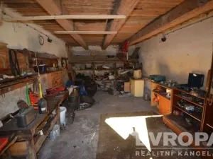 Prodej rodinného domu, Dolní Hbity - Jelence, 780 m2